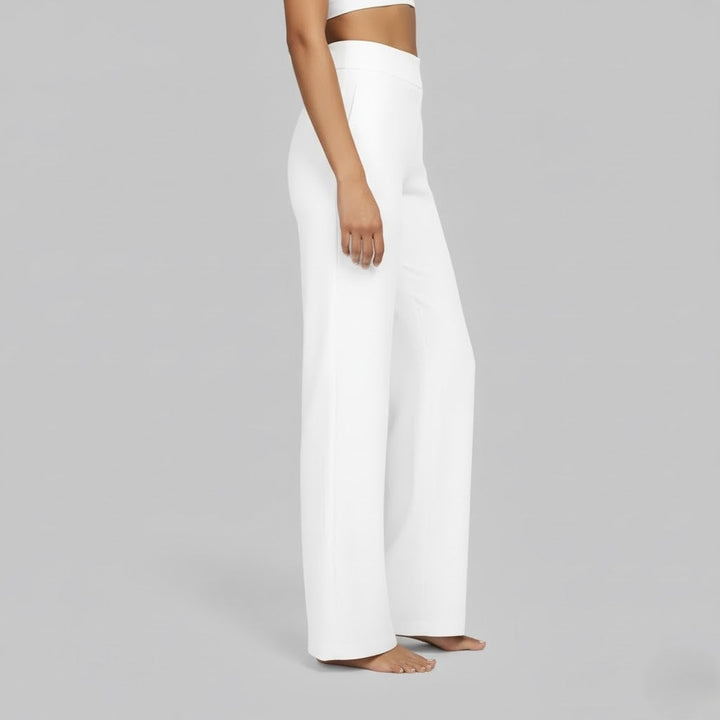 Your go-to women's comfortable stretch trousers, flexible for everyday living.