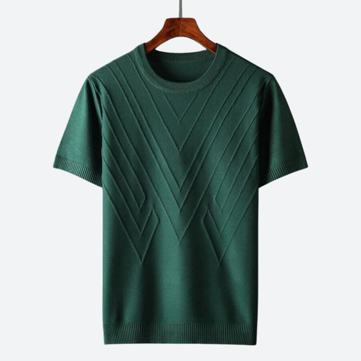 Versatile men's luxury t-shirt. Modern short-sleeve design offers comfortable, stylish wear for any occasion.