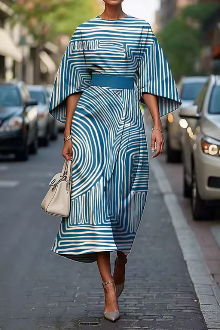 Versatile women's elegant midi dress, a flattering fit for chic daytime or evening wear, suitable for many occasions.