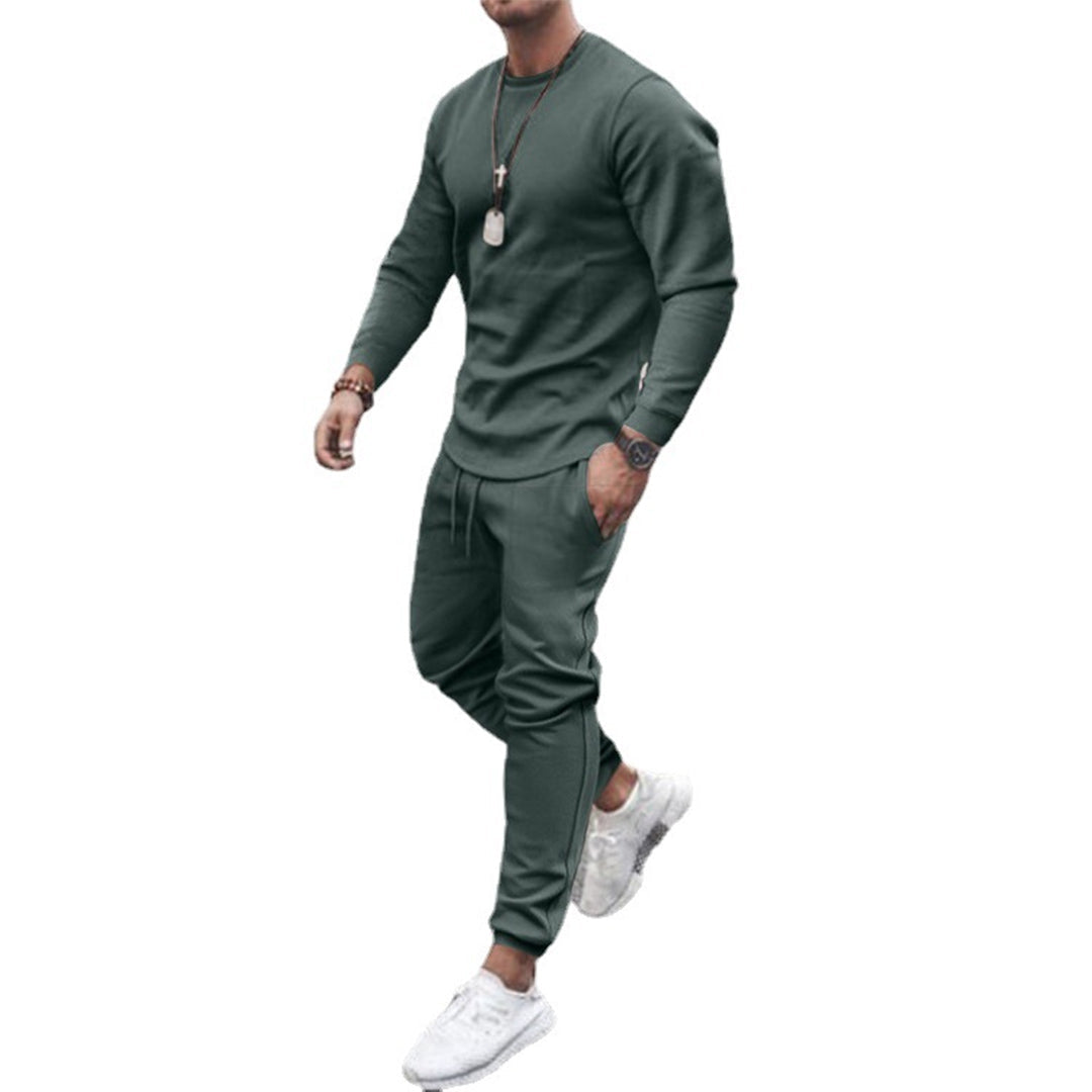 Comfortable men's slim fit tracksuit, perfect for jogging, loungewear & active casual sports.