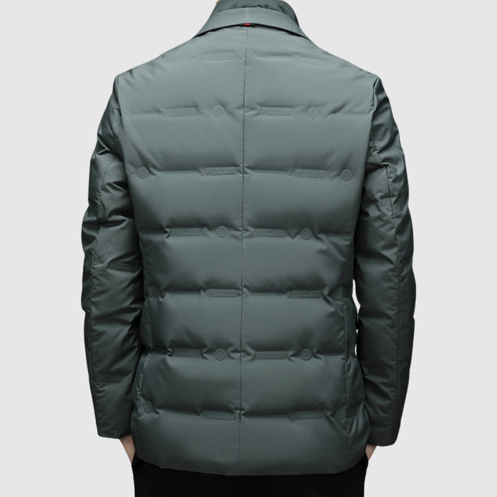 Detail of a men's elegant padded winter jacket, showcasing its tailored fit, warm fabric & button-up design.