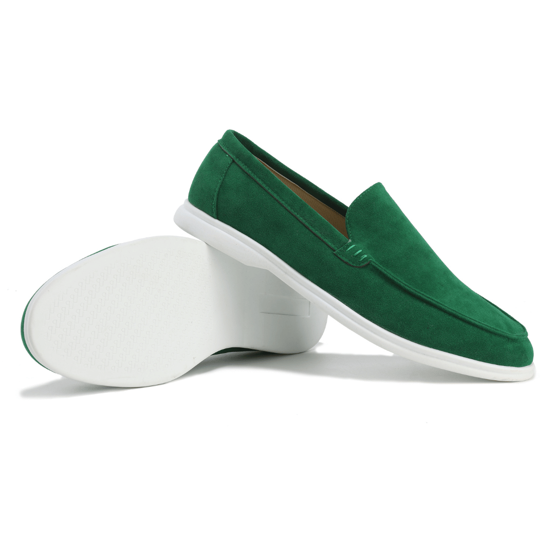 Navy blue men's casual loafers with slip-on ease, designed for comfort and versatile daily wear.