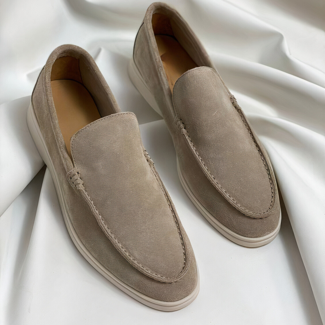 Effortless men's slip-on casual shoes, ideal for daily comfort & style.