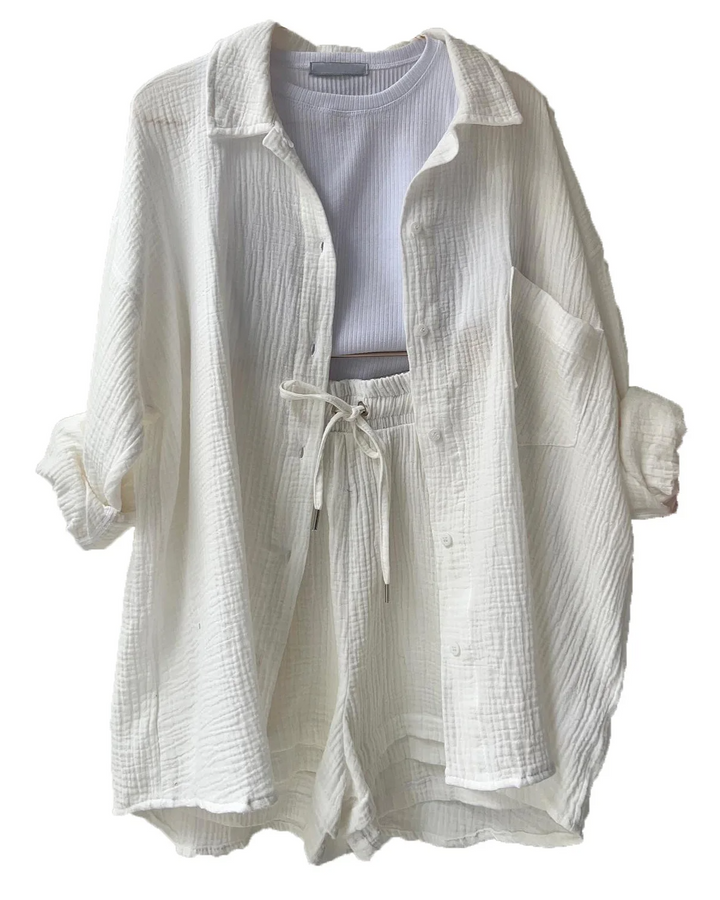 Everyday women's casual wear set, featuring relaxed shorts and a matching top.