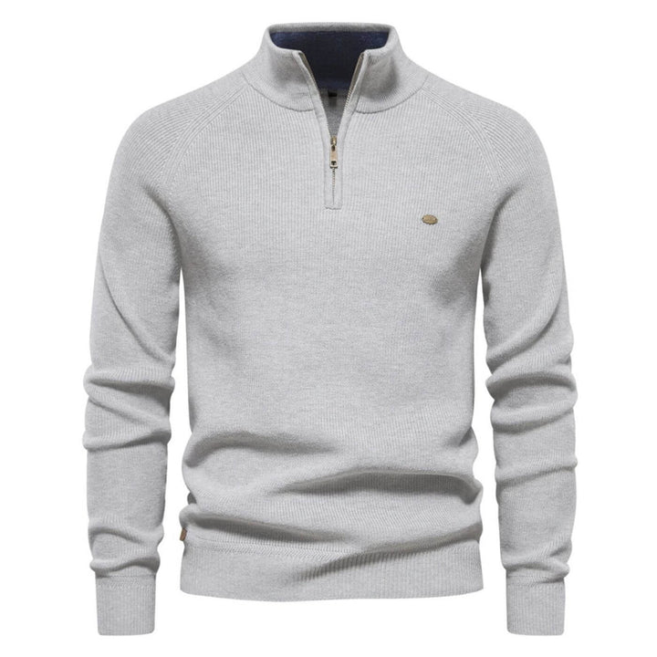 Cozy long sleeve men's sweater, perfect for everyday comfort and versatile styling.