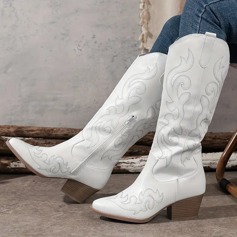 Stylish women's comfortable cowboy boots, perfect western footwear for any occasion.