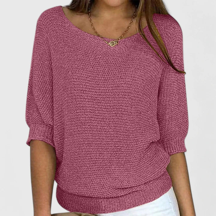 Cozy women's soft knit jumper. Comfortable, stylish long-sleeve pullover, ideal for versatile winter fashion.
