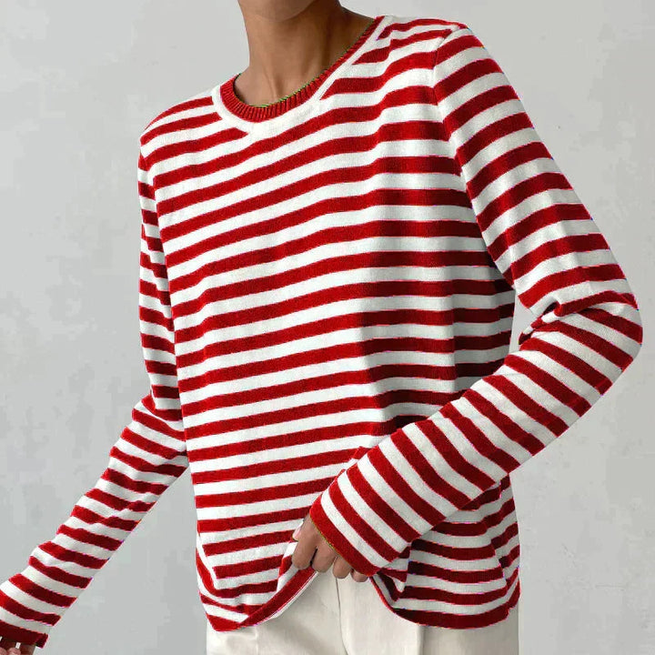 Chic women's striped short sleeve top, an elegant round neck t-shirt for stylish & comfortable fashion.