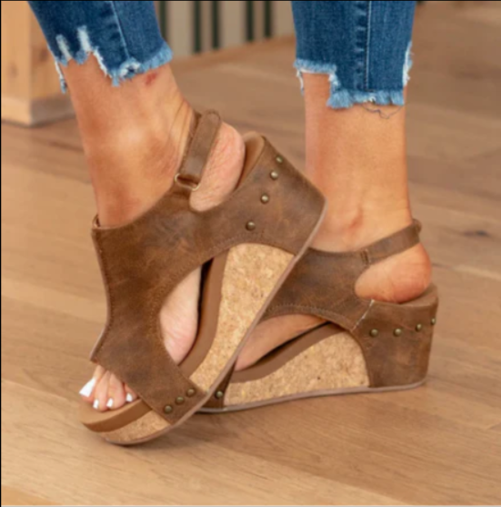 Comfortable wedge sandals for women, elegant design with orthopedic support, perfect for casual summer wear & walking.