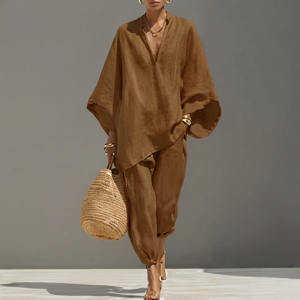 Women's casual V-neck two-piece set with wide-leg pants, ideal for a relaxed summer style.