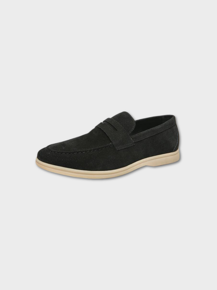 Men's vintage brown leather slip-on loafers, classic style for everyday comfort.