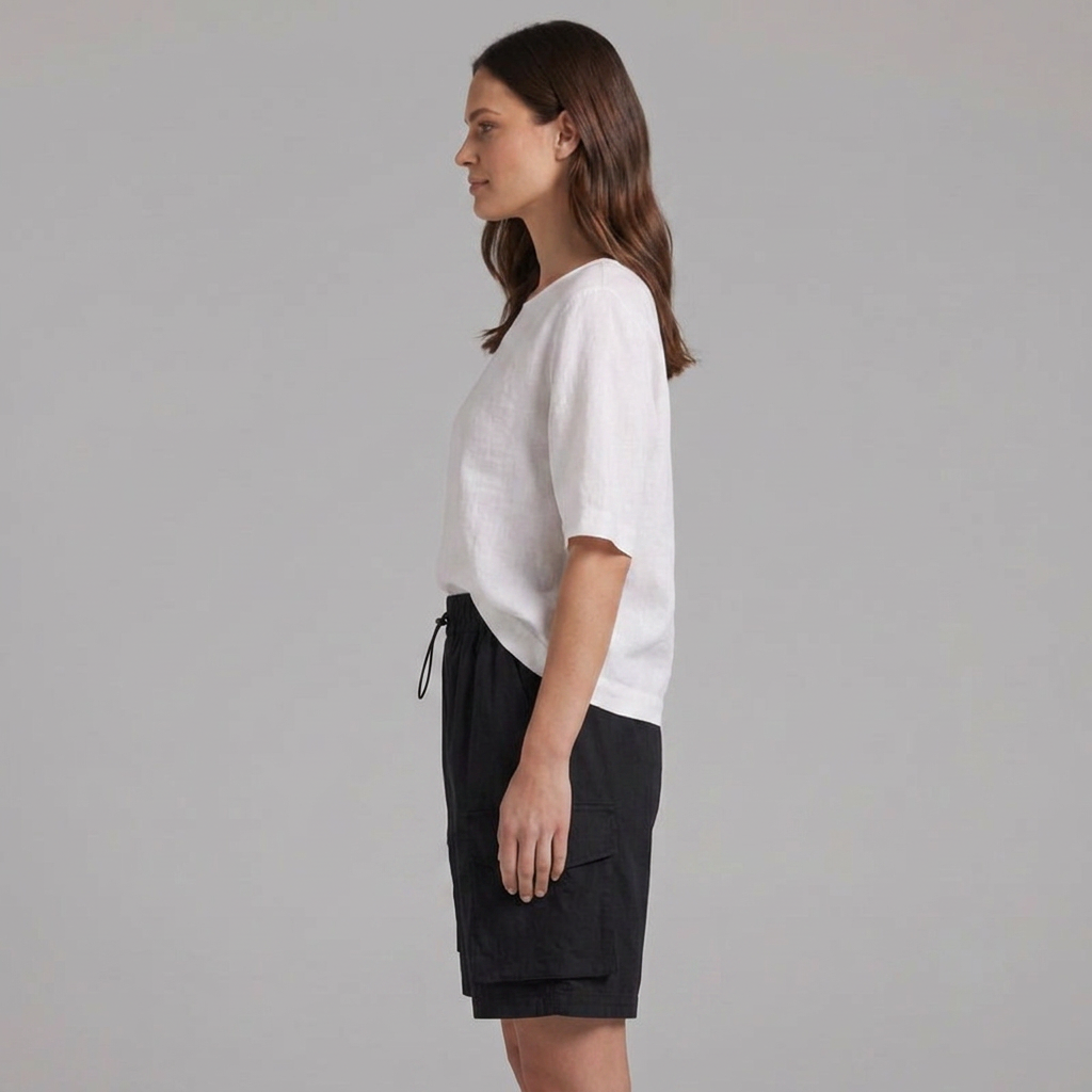 Casual women's knee-length cargo shorts, a relaxed fit utility style perfect for effortless summer comfort.