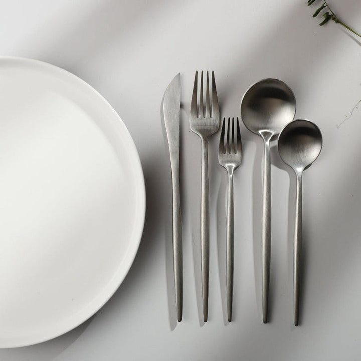 Timeless modern cutlery, durable flatware for your home dining experience.