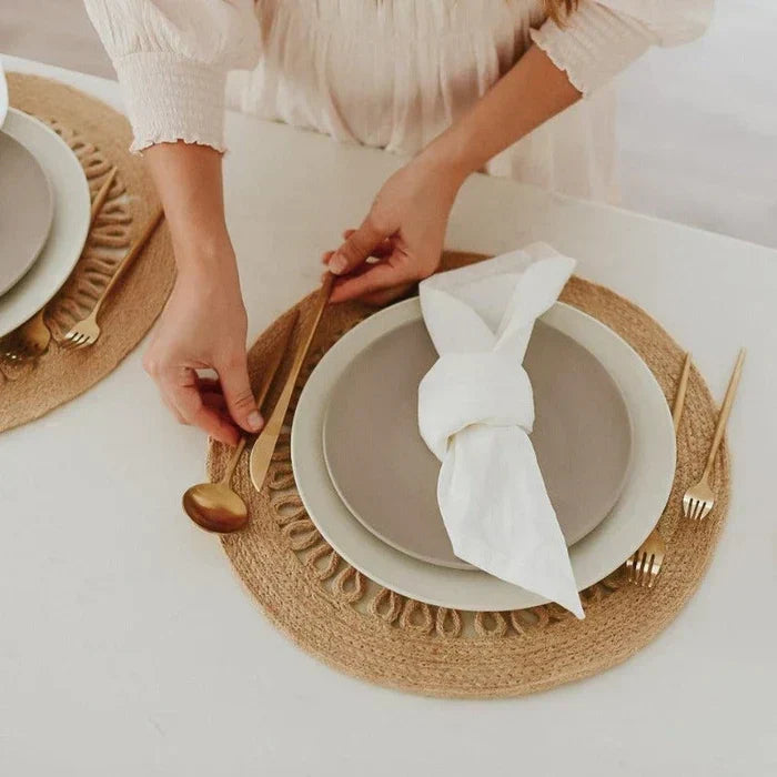Rose gold cutlery set, chic elegant tableware for special occasions.