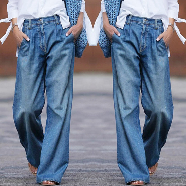 Comfortable women's wide leg vintage jeans with high waist, blue retro design for a stylish casual outfit.