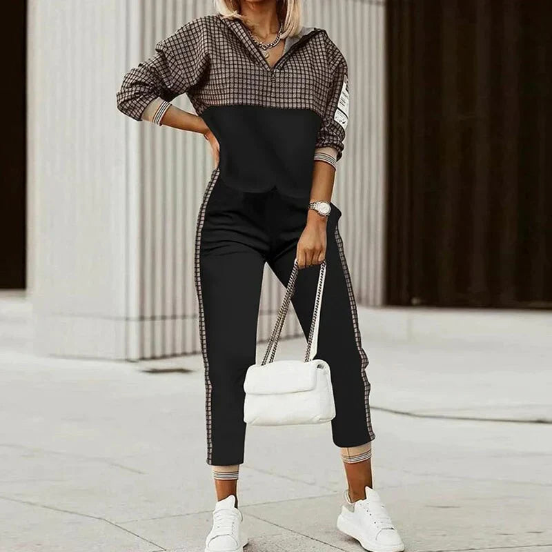 Versatile women's two-piece tracksuit set, featuring a modern casual zipper top for comfort & style.