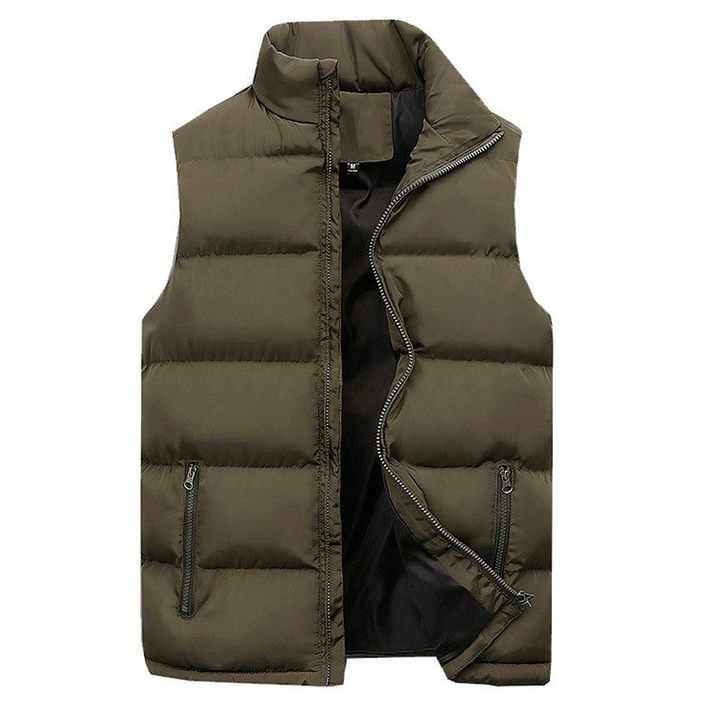 Warm men's quilted vest, a practical puffer outerwear with zip pockets, great for casual winter layering.