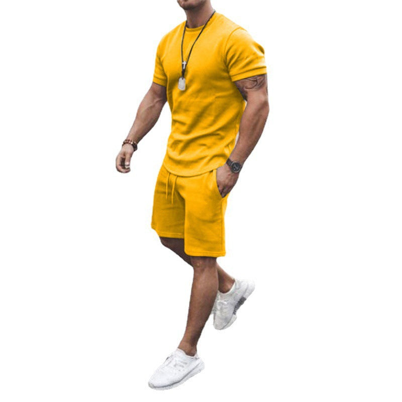 Men's gym fashion: stylish and comfortable two-piece summer workout gear.
