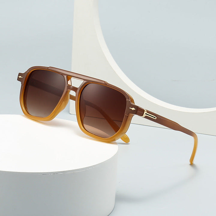 Unisex classic design sunglasses, a stylish accessory for effective UV eye protection.