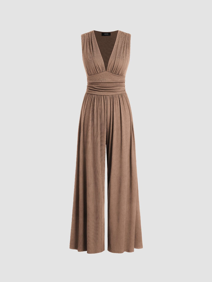 Versatile women's jumpsuit with a wide leg and sleeveless design, great for any occasion.
