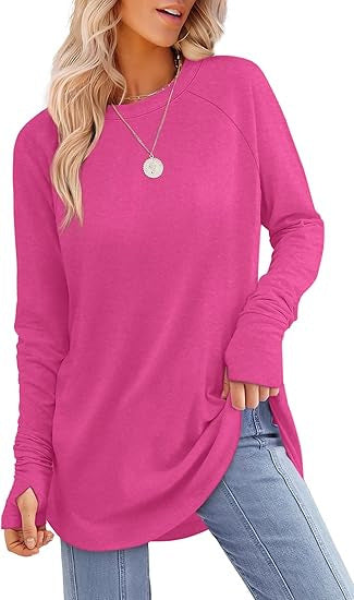 Stylish women's raglan sleeve long sleeve top, featuring a modern cut & relaxed fit.