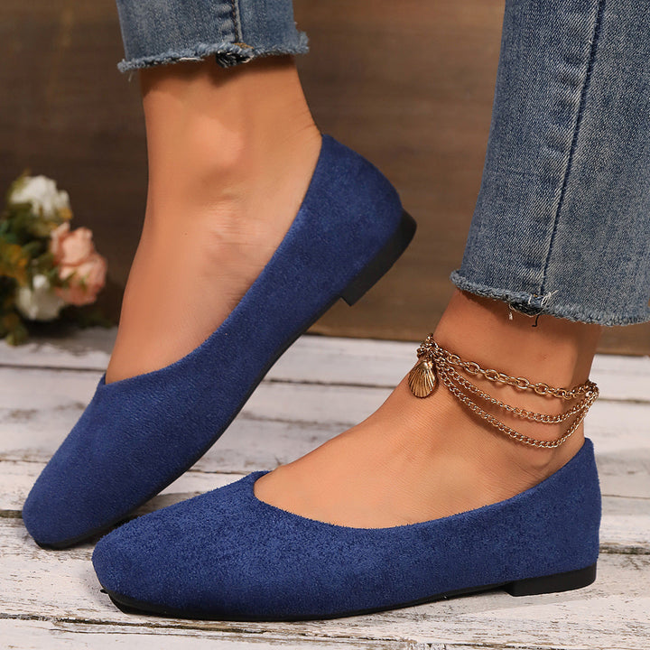 Stylish women's dress ballet flats with a charming bow, ideal for office and special occasions.