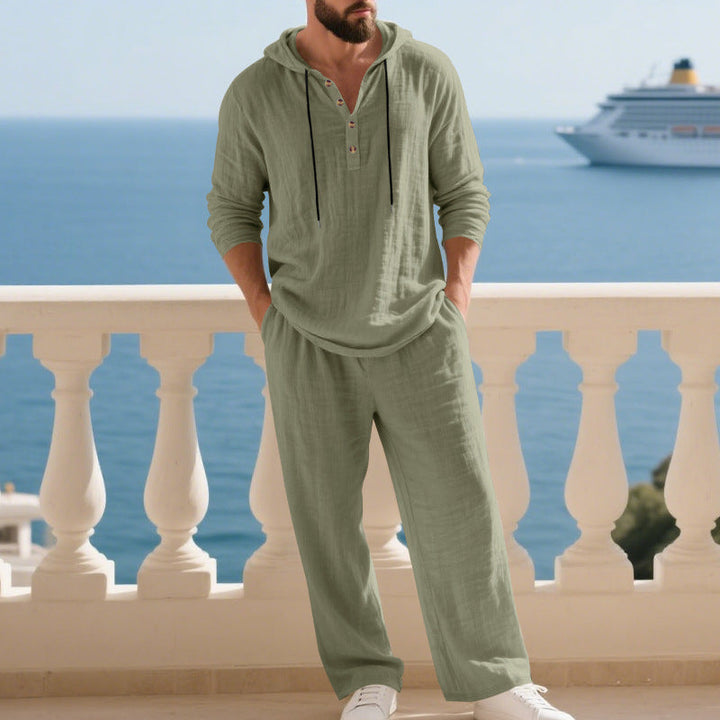Versatile men's hooded loungewear set, relaxed fit for everyday casual style.