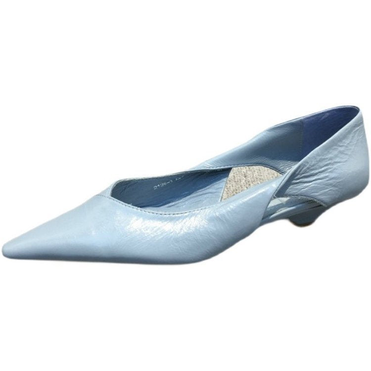 Chic women's pointed toe ballet flats, sleek design for office or casual elegant footwear.