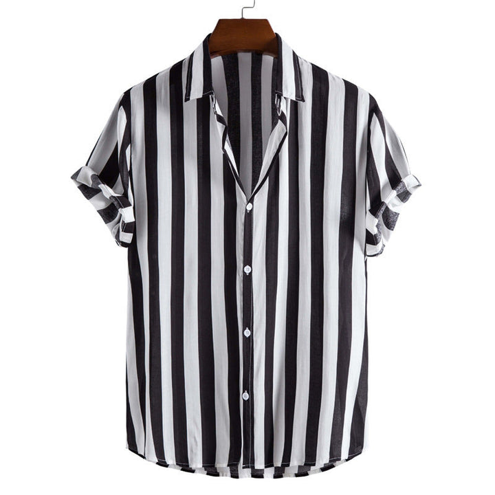 Stylish men's short sleeve striped shirt with relaxed fit. Trendy top for casual summer fashion.