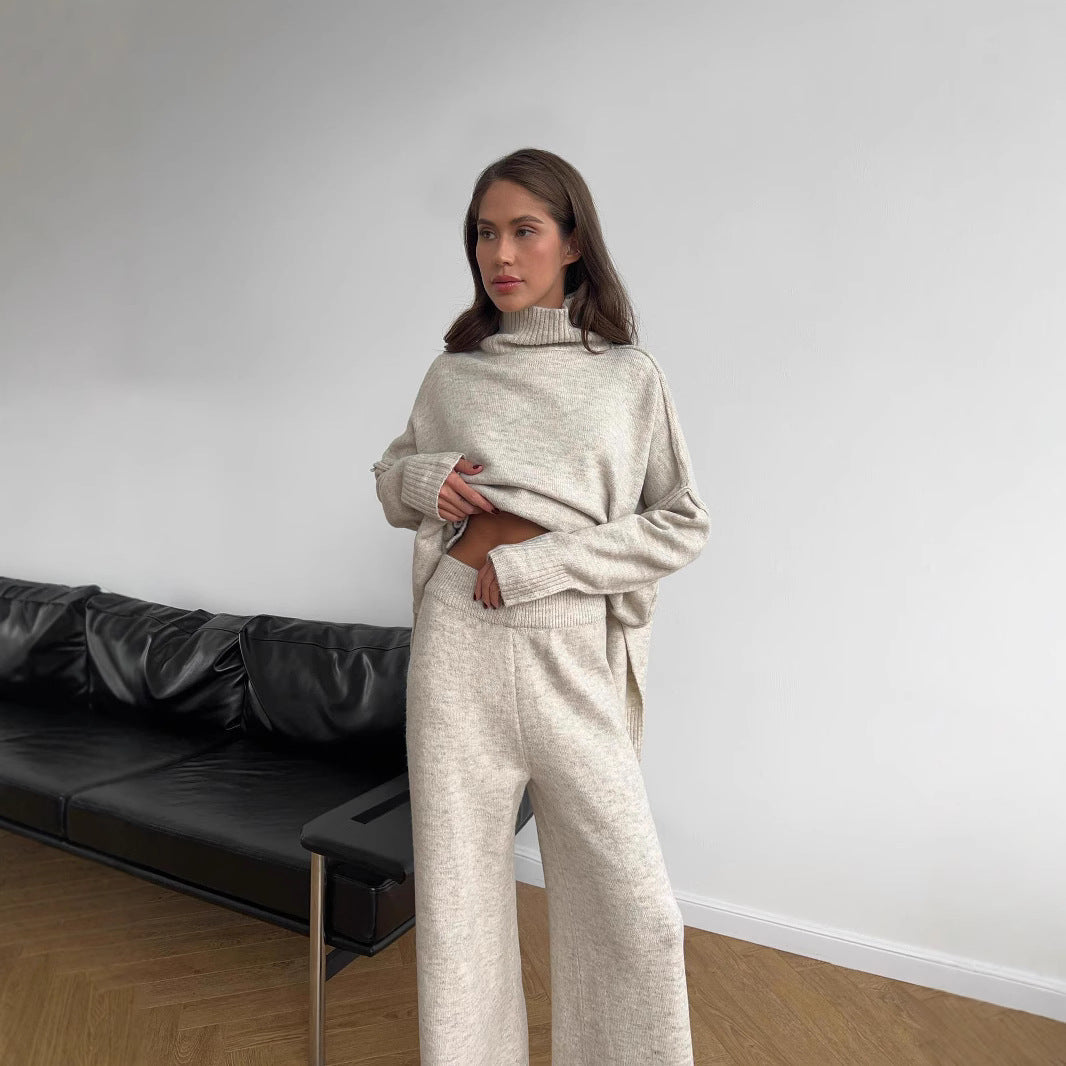 Versatile women's two-piece lounge set, relaxed turtleneck & wide-leg pants for comfort & style.