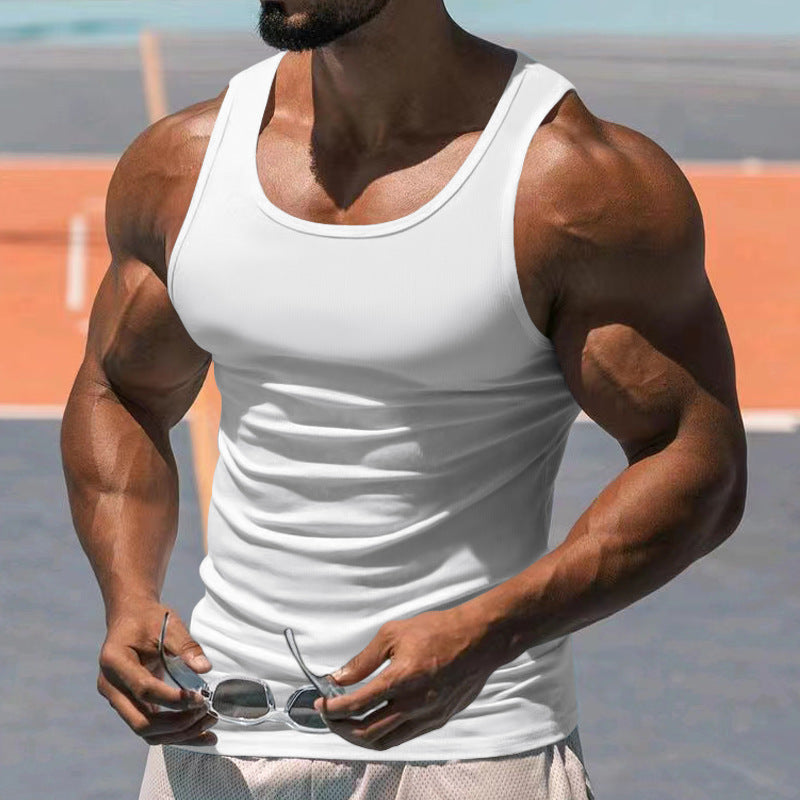 Quick-dry men's fitness top, a breathable fitted sports tank for activewear. Ideal for gym and summer.