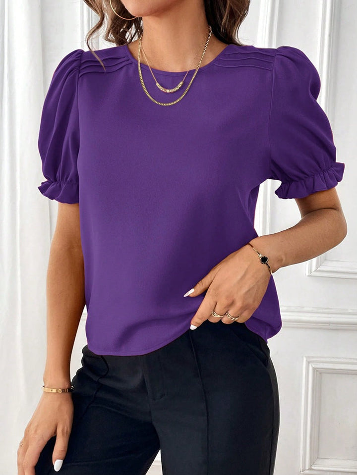 Everyday elegant women's round neck short sleeve top, a must-have for versatile spring fashion.