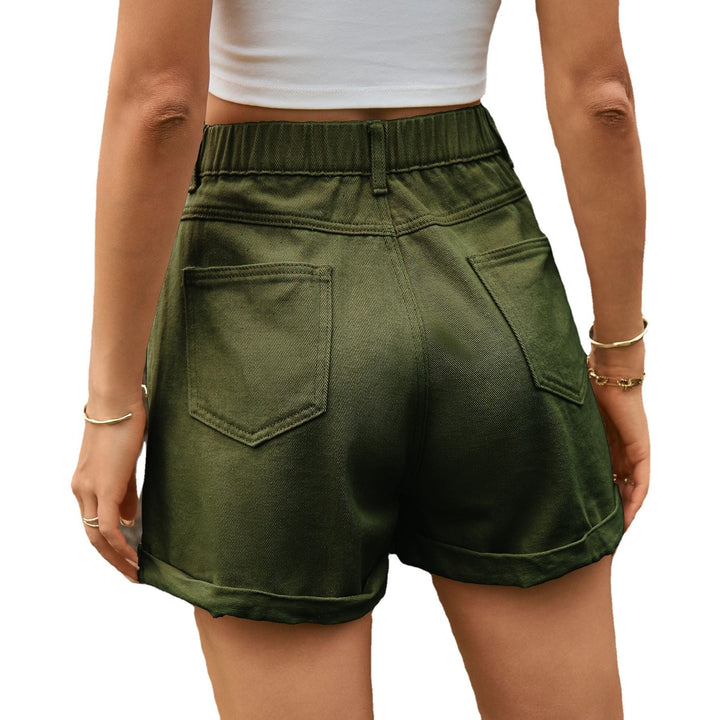 Versatile women's high-waisted shorts with pockets, great for everyday style and warm weather outfits.