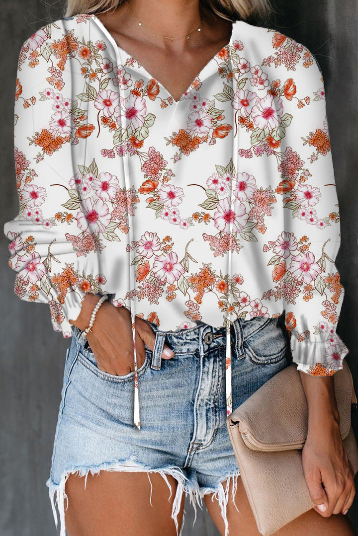 Soft women's ruffle V-neck blouse, comfortable, elegant, suitable for many events.