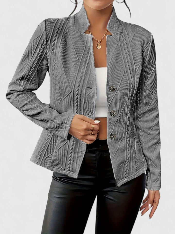 Chic women's structured jacket, tailored for modern elegance. Versatile outerwear for workwear & sophisticated fashion.
