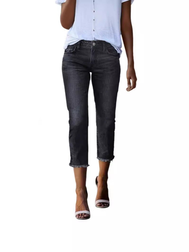 Stylish women's cropped denim, modern fit, high-rise, versatile for summer and casual events.