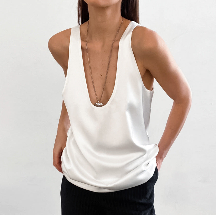 Elegant women's U-neck sleeveless top. Chic, versatile, and comfortable for summer & everyday style.