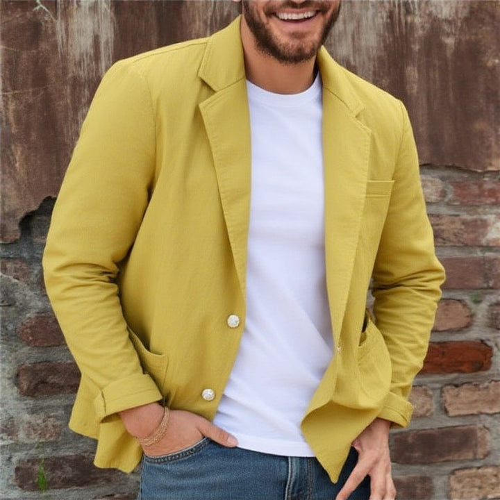 Lightweight men's travel jacket, versatile & comfortable, ideal for all-season smart casual outfits.