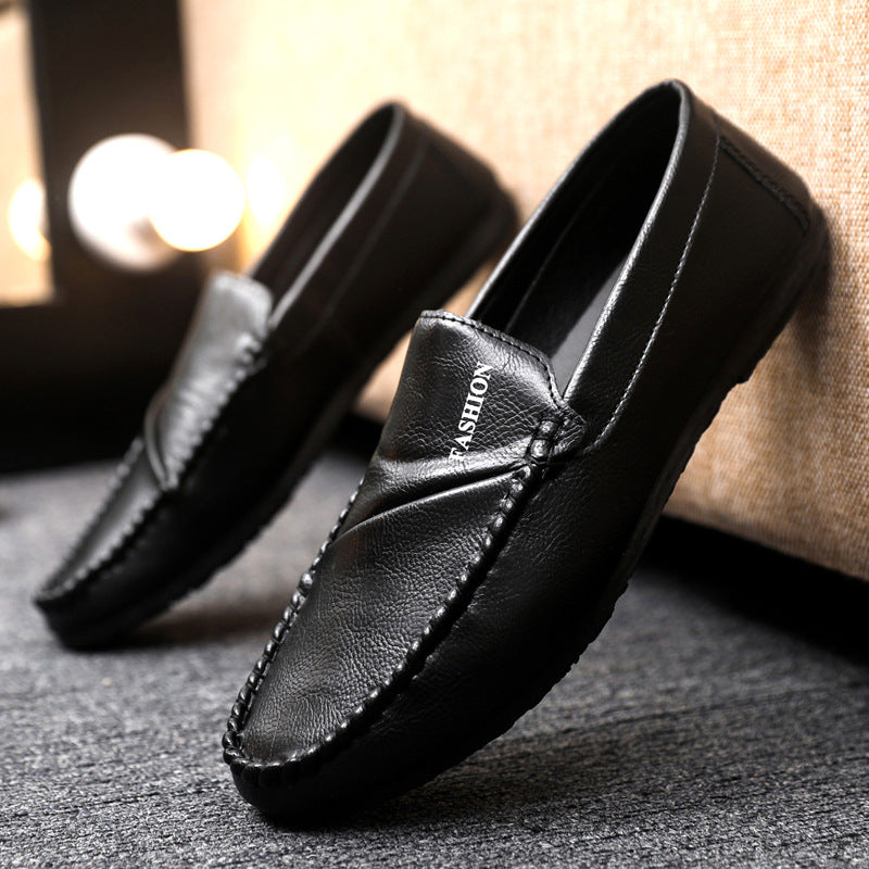 Men's lightweight hand-stitched moccasins for all-day comfort, perfect casual slip-on footwear.