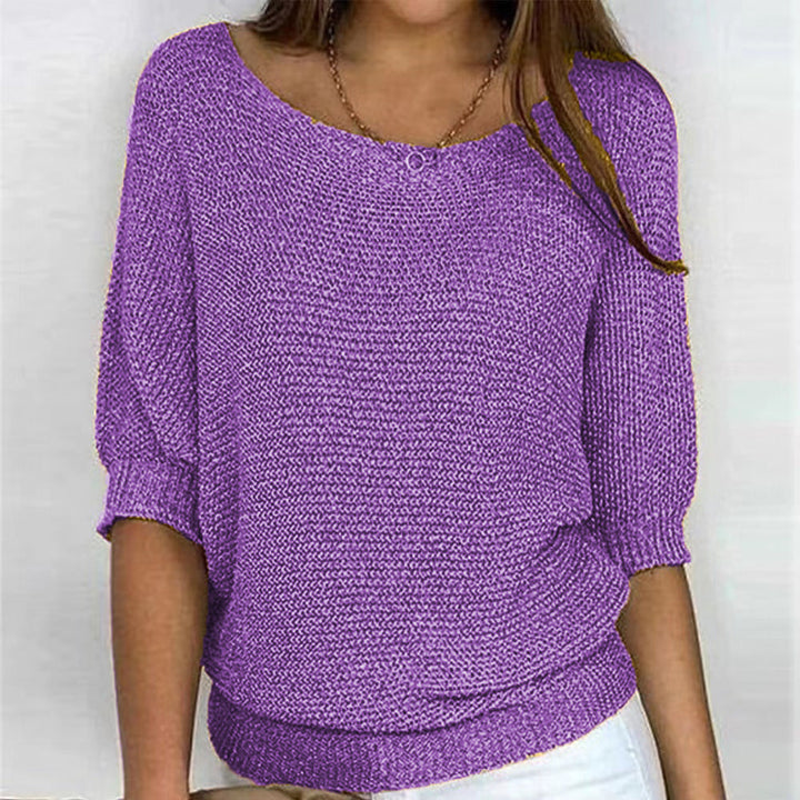 Cozy women's long sleeve pullover sweater, soft knit for casual wear, ideal for fall and winter comfort.