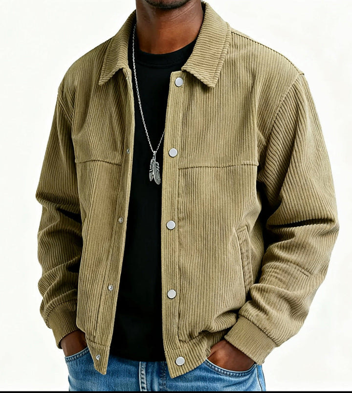 Zippered men's quilted jacket with multiple pockets, great for casual fall fashion.