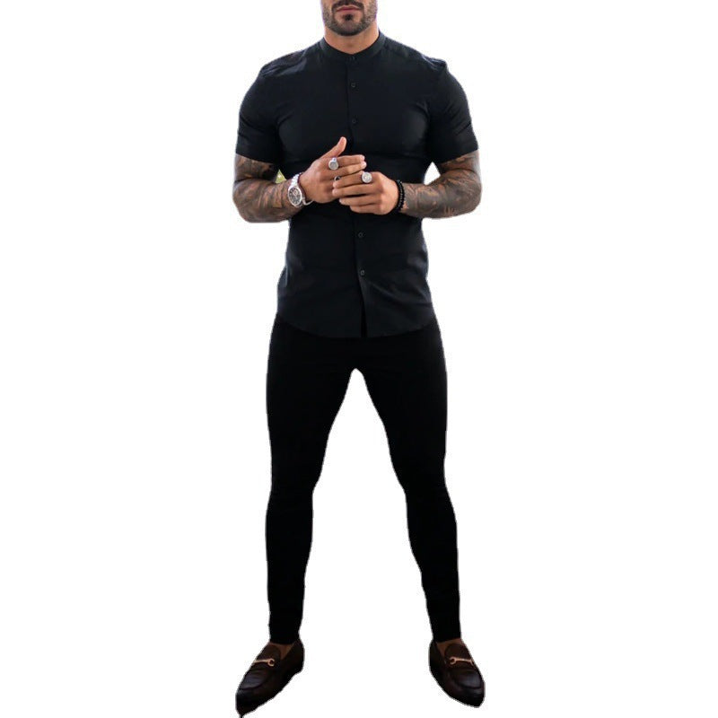 Back view: Men's stretch slim-fit chinos, highlighting practical pockets & comfortable, flattering fit.