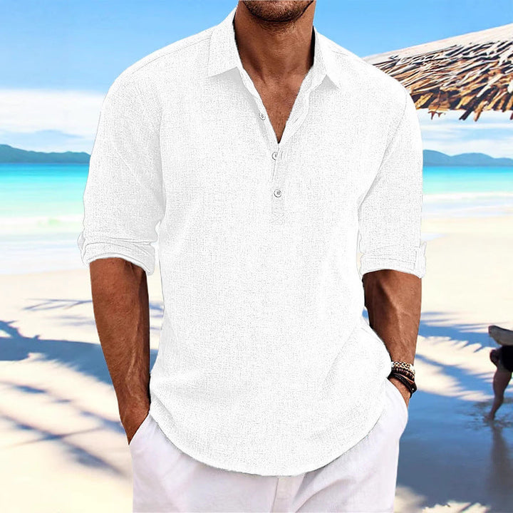 Men's relaxed fit short sleeve button-up shirt, ideal for summer comfort & casual style.