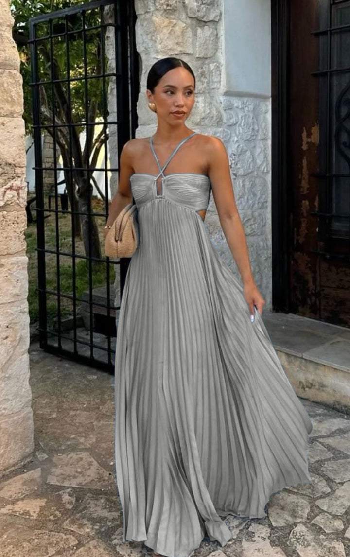 Versatile women's summer pleated off-shoulder dress with elegant adjustable straps. Ideal for special occasions.