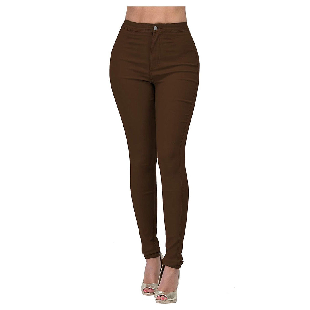 Comfortable women's high-waisted skinny jeans with elastic stretch, designed for a flattering, flexible fit.