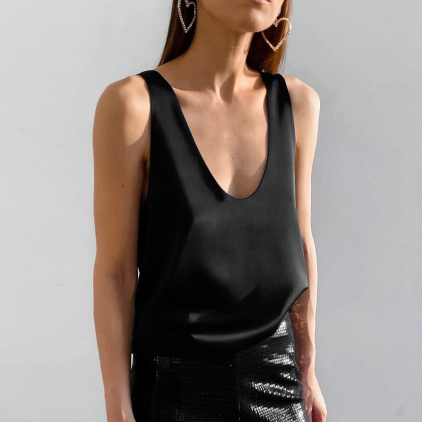 Classic women's U-neck sleeveless top. A wardrobe essential, perfect for summer fashion & a stylish, comfortable look.