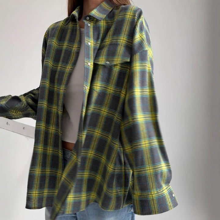 Fall fashion women's oversized plaid button-up shirt, long sleeve, comfortable and chic casual top.