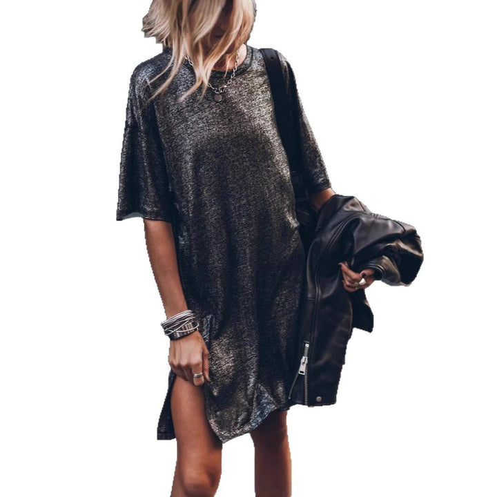 Glamorous women's black glitter dress, shimmering fabric, oversized fit, and a tasteful side slit for an eye-catching look.