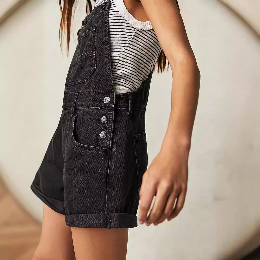 Stylish women's overall shorts featuring front pockets, adjustable straps, great for everyday comfort.