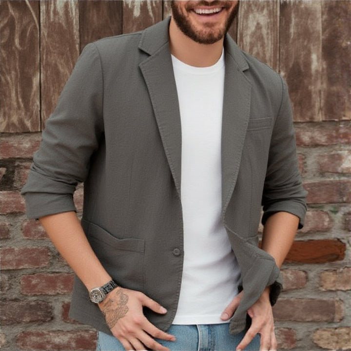 Men's fashionable lightweight blazer, offering ultimate comfort & a modern, smart casual aesthetic.